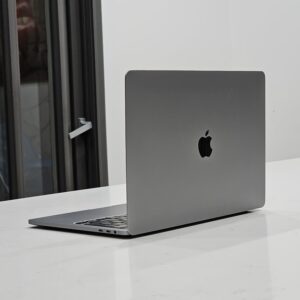 MacBook Pro 2020 i5(8th gen) 13” inches